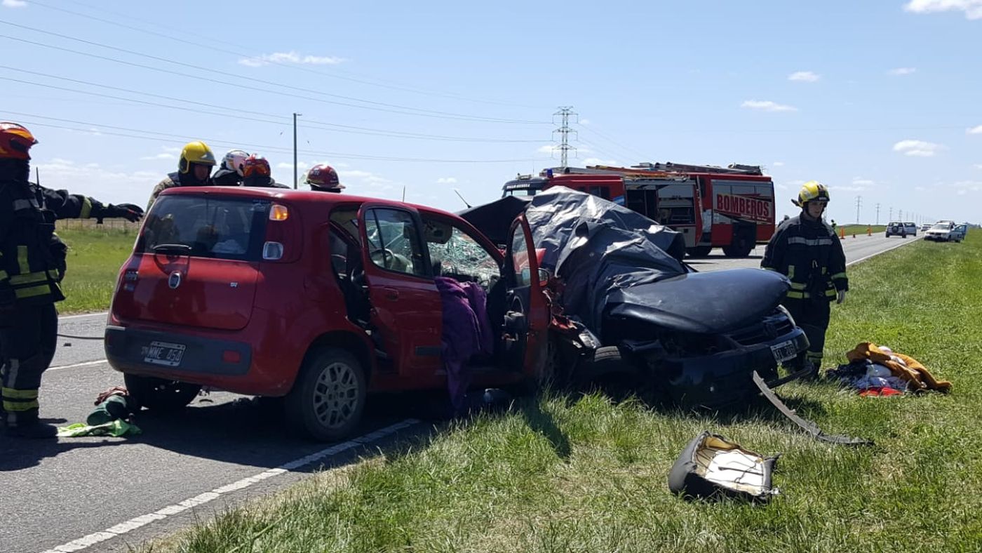 Quiénes son las víctimas fatales de La Plata en el choque frontal en