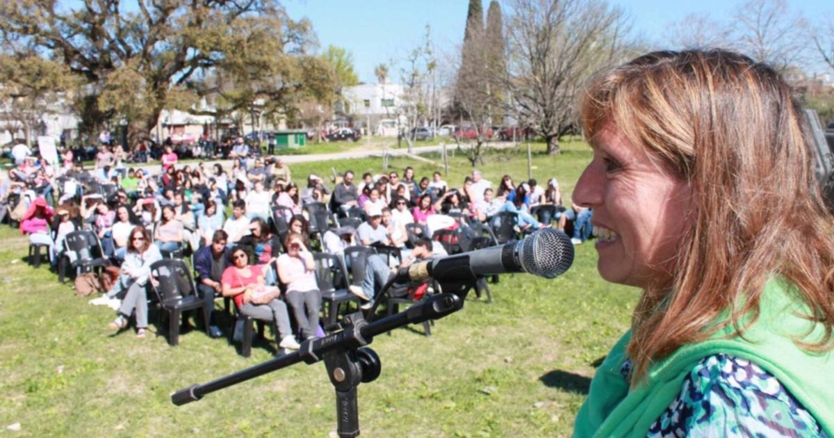 Emilce Moler Estar En La Plata Para Presentar Su Libro La Larga Noche