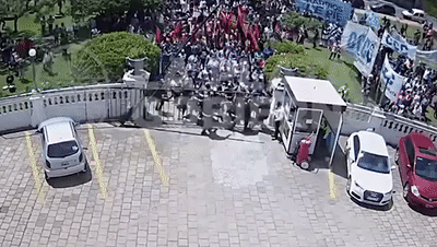 asi fue como intentaron tomar la municipalidad