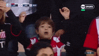 se hizo viral la reaccion y el gesto de un nene de estudiantes durante el partido