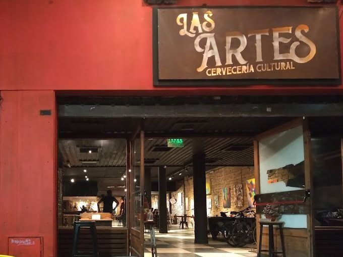 El dueño del bar Las Artes rompió el silencio tras las denuncias por  discriminación