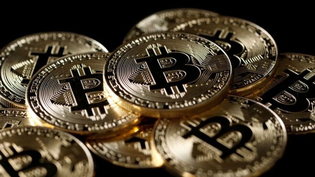 la tecnologia blockchain y las criptomonedas bajo lupa de un economista de la unlp