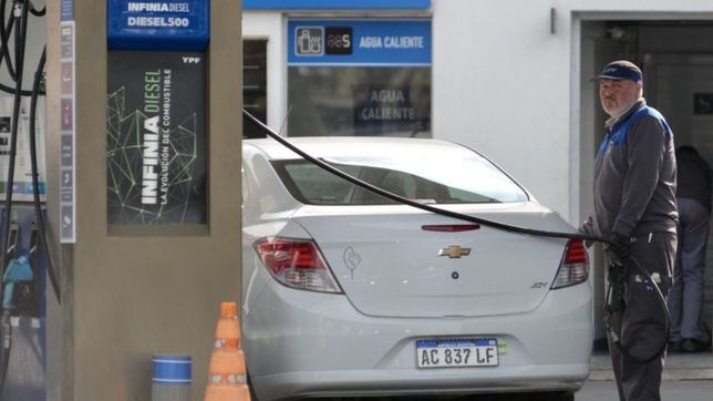 arranco otro jueves de descuento en combustibles con la cuenta dni del banco provincia