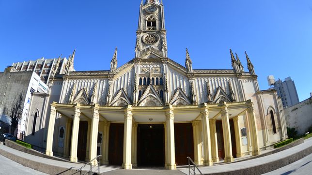 el video que muestra como sonaron las campanas de la plata cuando eligieron al nuevo papa