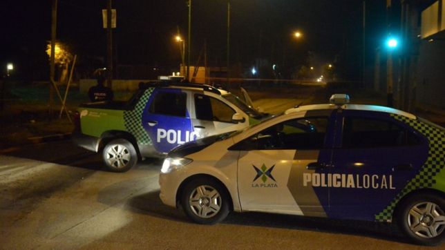 discutio con su vecino por la musica alta, lo apunalo y lo detuvieron en la plata