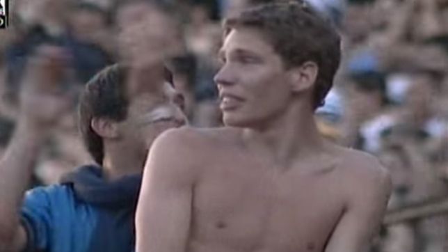 el platense que estuvo en la despedida de maradona y emociono a todos por la tv