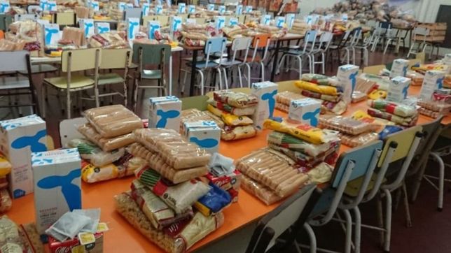 arranca el operativo de reparto de alimentos con la participacion de caritas y la unlp