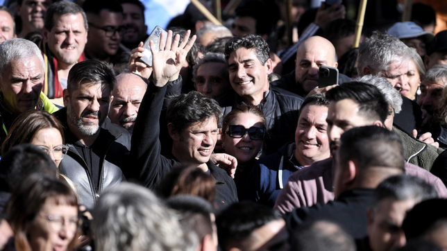 kicillof insistio con lista conjunta en el pj y califico de golpe autoritario la condena a cfk
