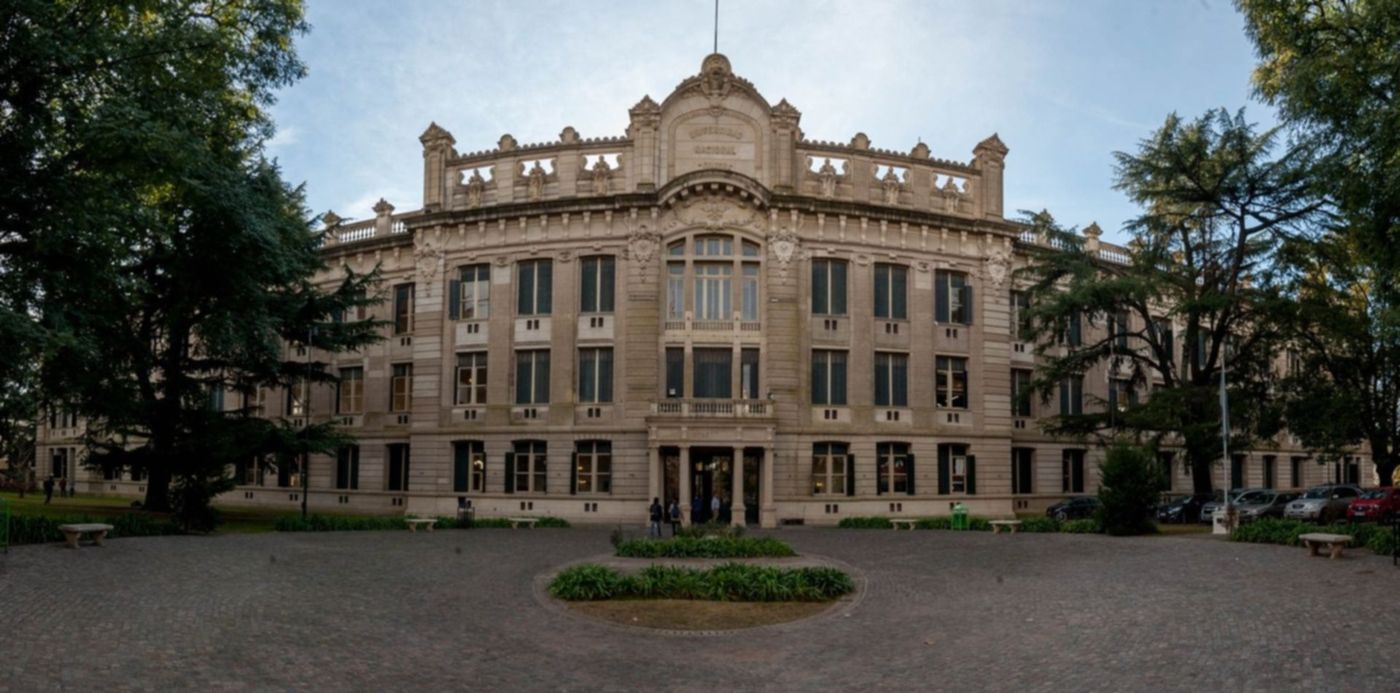 1538408831048.jpg?&cw=1920&ch=950