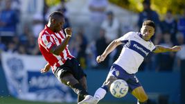 el clasico platense dejo un registro muy particular que se convierte en tendencia el clasico platense dejo un registro muy particular que se convierte en tendencia