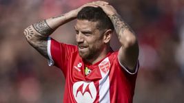 papu gomez podria retirarse del futbol a causa del doping positivo papu gomez podria retirarse del futbol a causa del doping positivo