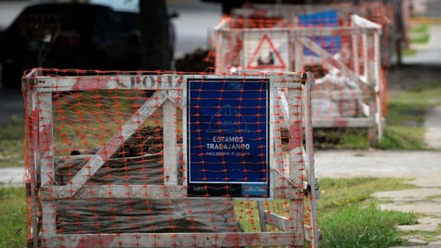 absa anuncio trabajos de reparacion y habra baja presion de agua en zonas de la plata