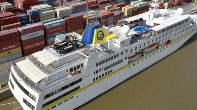 aislaron a todo el crucero que llego de africa por un nuevo caso de covid-19