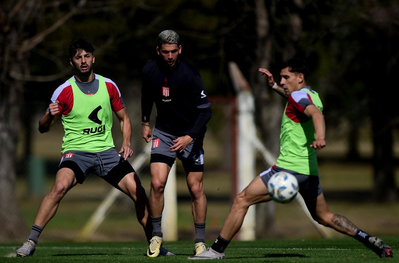 Entrenamiento Estudiantes Meza Giménez Flores.jpg