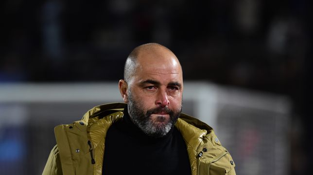 mendez pidio mas refuerzos y le mando un mensaje a la dirigencia de gimnasia