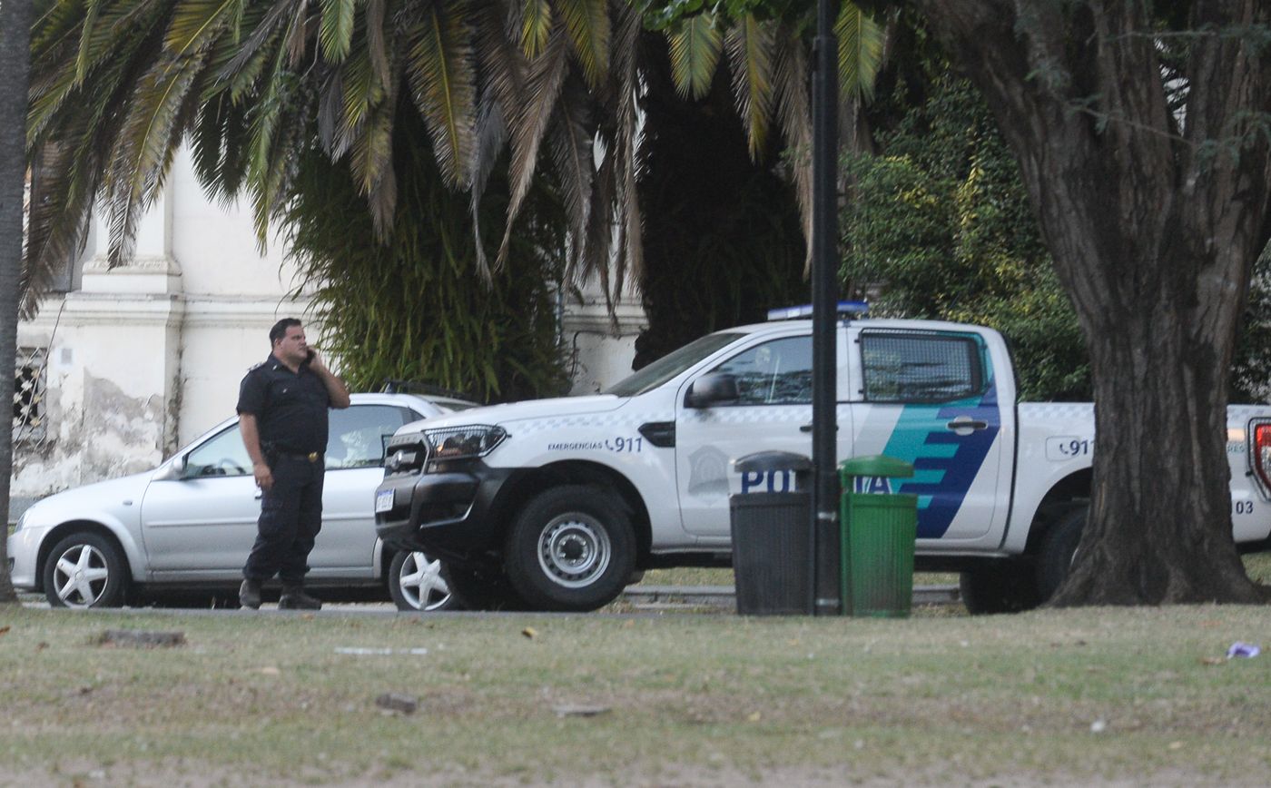 policia patrullero.JPG