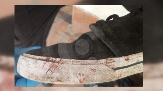 las fotos de la zapatilla con la que le pegaron en la cara a fernando baez sosa en villa gesell