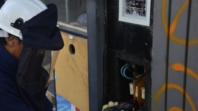 ofrecian robar electricidad en la plata y la region a traves de las redes sociales