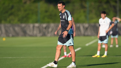 La baja de último momento en la Selección argentina que obligar a cambiar los planes de Lionel Scaloni La baja de último momento en la Selección argentina que obligar a cambiar los planes de Lionel Scaloni