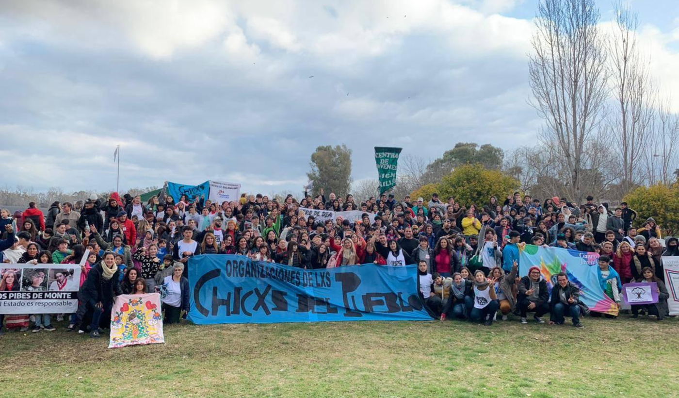 Chicos del Pueblo.png