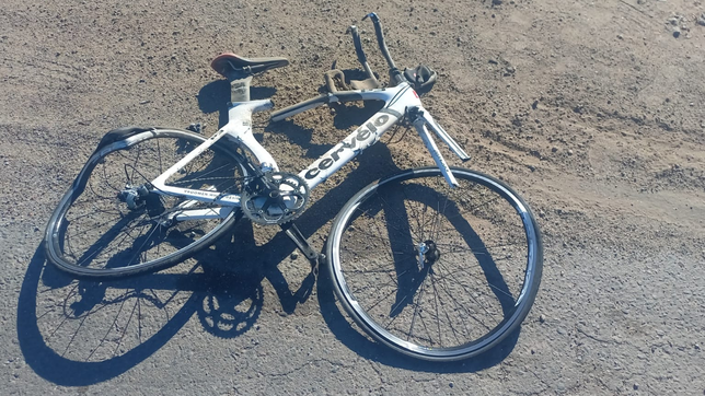 atropello a un ciclista en la plata, lo dejo tirado en la calle, escapo y lo buscan