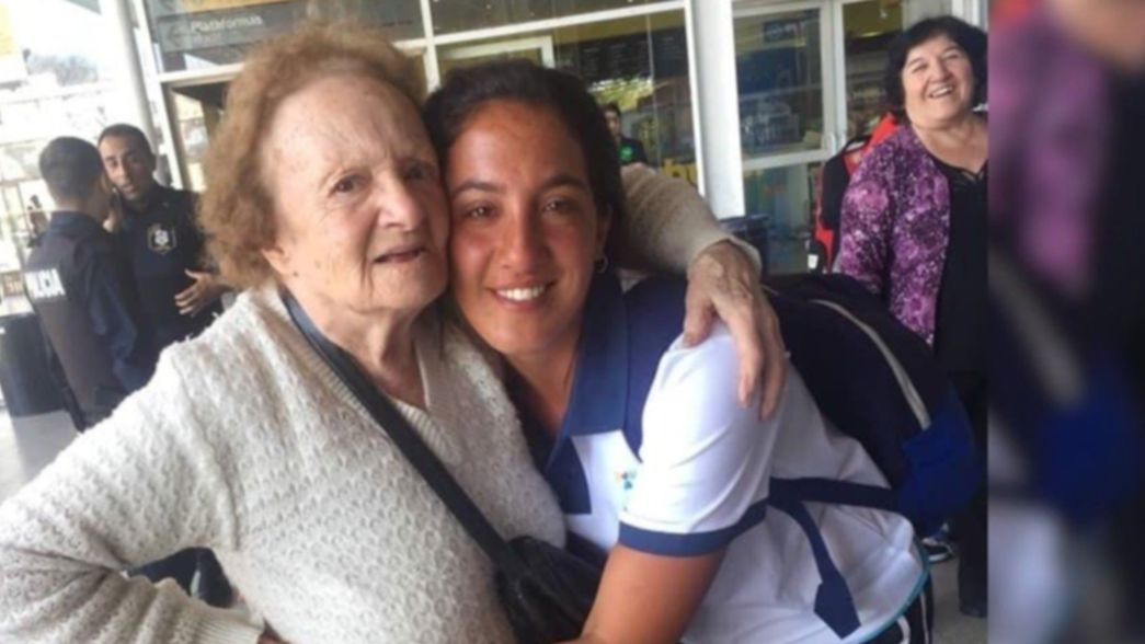 Murió Sarita, la abuela que se perdió en la Terminal y una chica la reunió con su familia
