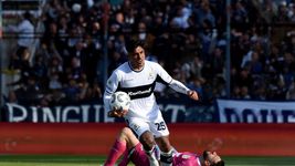 una oferta, la advertencia y un deseo: la negociacion entre gimnasia y tarragona una oferta, la advertencia y un deseo: la negociacion entre gimnasia y tarragona