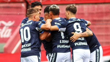 Gimnasia fue guapo para ganarle a Barracas Central y al VAR