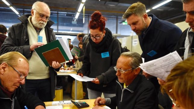 comenzo el escrutinio definitivo y en diez dias se sabran los resultados en la plata