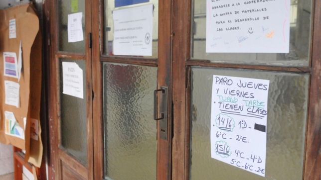 grieta en el frente docente: ¿quienes haran paro este lunes y quienes no?