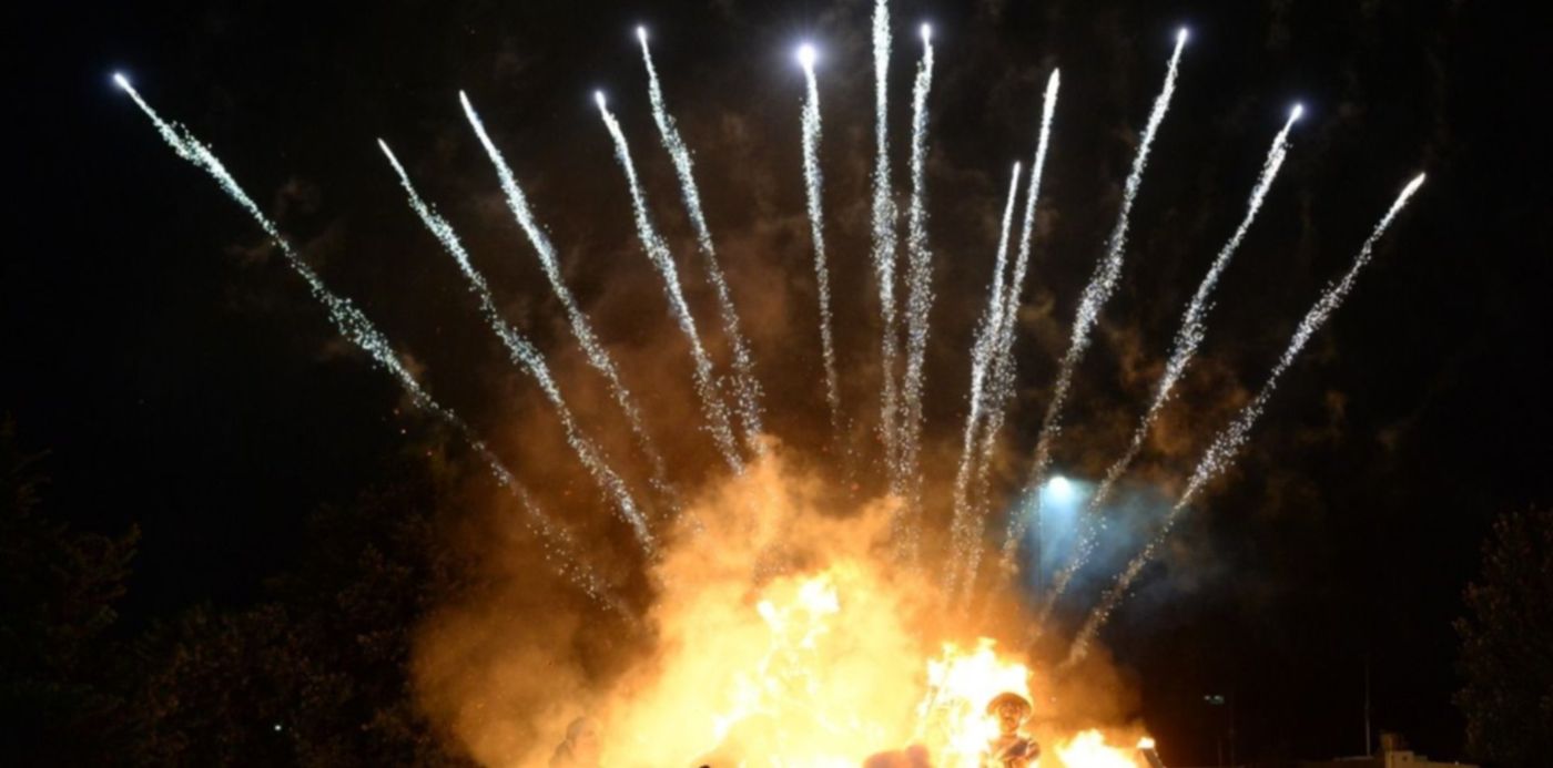 Quema de muñecos de fin de año 2022