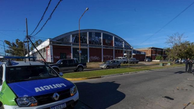 quieren que todas las escuelas platenses tengan serenos para prevenir robos y ataques vandalicos
