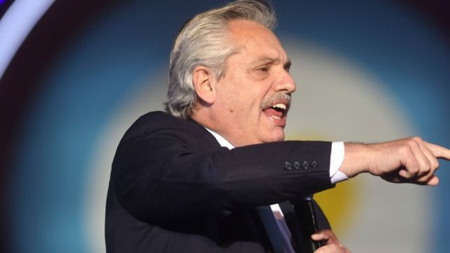 en medio de la tension, alberto fernandez pidio que termine el hostigamiento a cristina