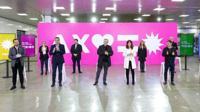 con alberto y cristina, el oficialismo lanzo sus candidatos