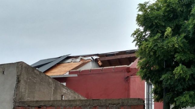 en tolosa tambien volo el techo de una casa: fue como una explosion