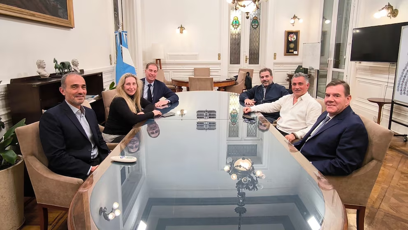 Karina Milei, Cristian Ritondo, Diego Santilli, Guillermo Montenegro, Sebastián Pareja y Lule Menem.