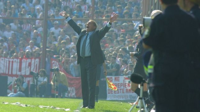 carlos bilardo sera declarado ciudadano ilustre de la plata