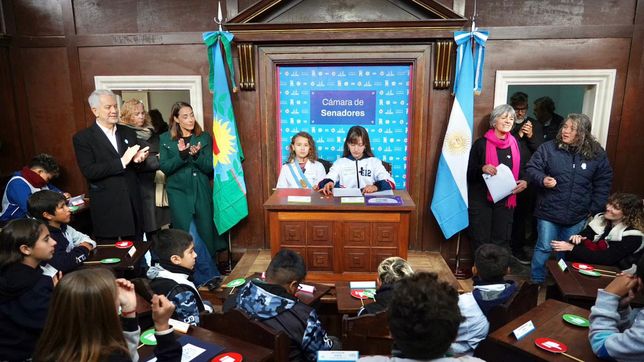 la republica de los ninos celebro la apertura de sesiones del gobierno infantil con la presencia de alak