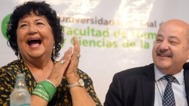 la unlp distinguio a dora barrancos por su lucha para impulsar los derechos de la mujer