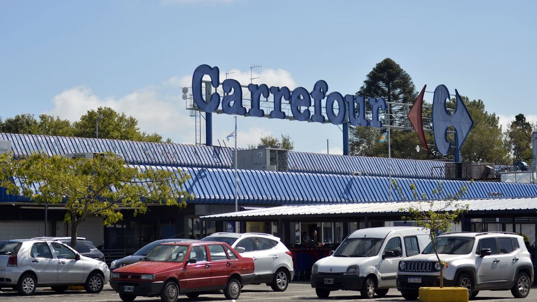 ¿Cómo anotarse a la búsqueda laboral de Carrefour y Coto para cubrir más de una decena de áreas?