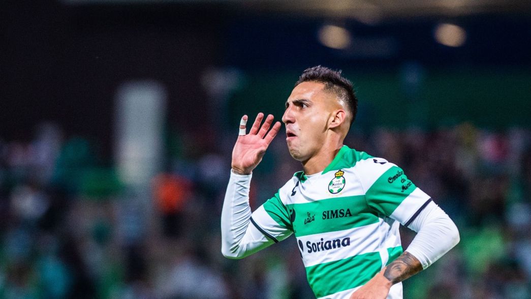 Estudiantes a punto de cerrar su tercer refuerzo