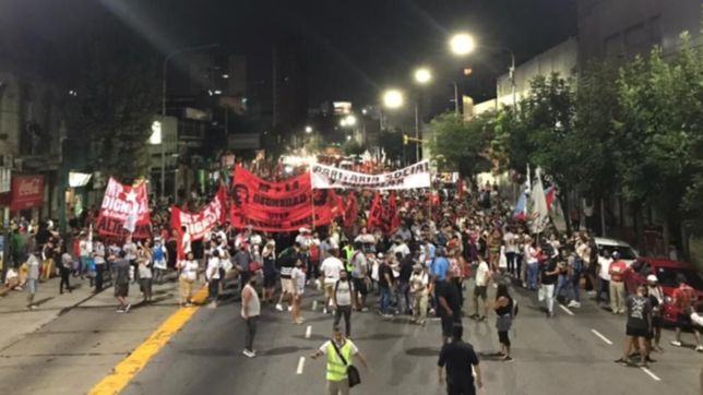 caminan toda la noche hacia la plata para entregar propuestas a kicillof