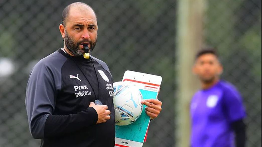 Marcelo Méndez ya tomó su primera decisión en Gimnasia tras bajar del Buquebus