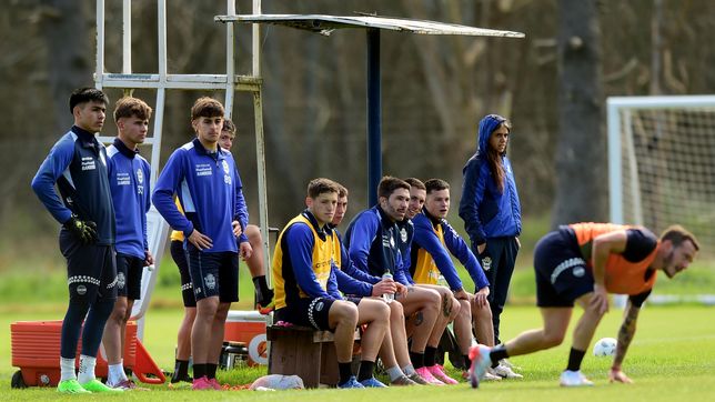 gimnasia tomo una decision clave con los referentes del plantel