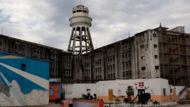 investigan la insolita fuga en la carcel de olmos: cinco guardias son investigados