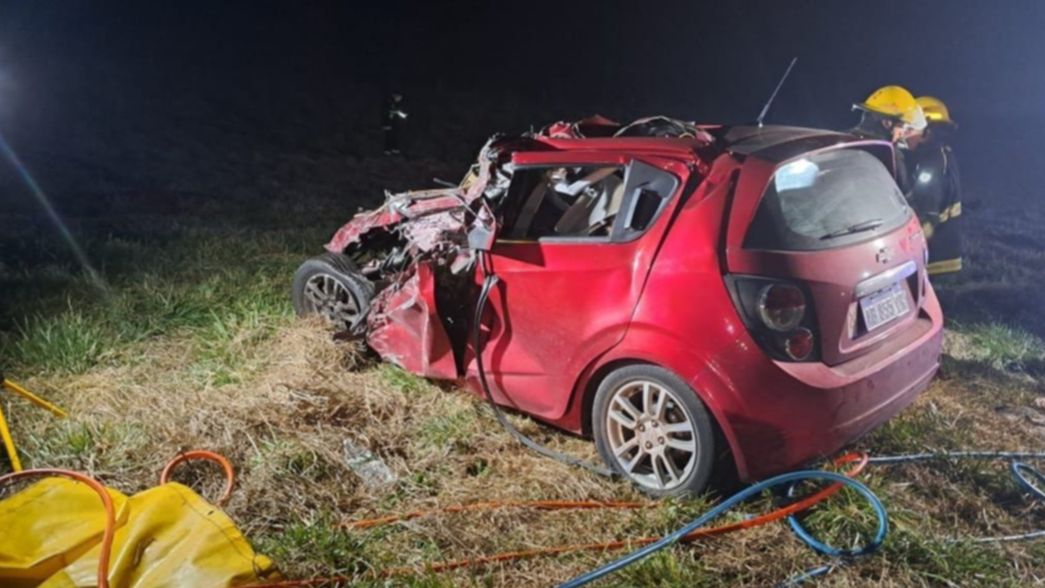 Tragedia en la ruta: una mujer y una nena murieron tras un terrible accidente