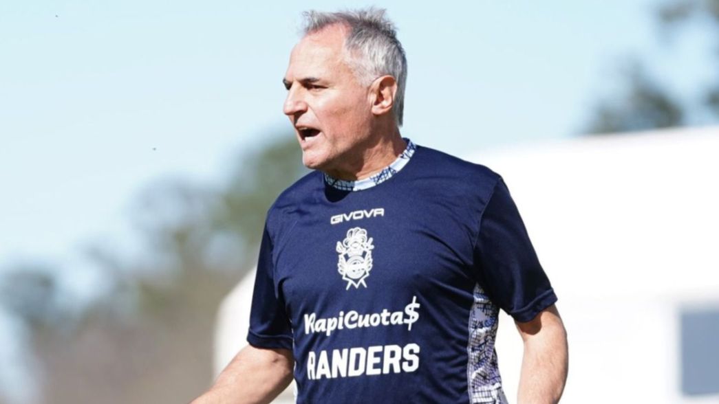 Dos jugadores de Gimnasia son duda para el clásico platense