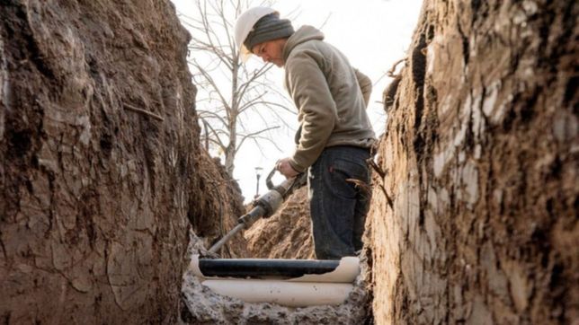 avanzan con una importante obra hidraulica en plaza espana