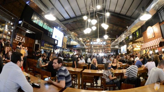 baxar cumple dos anos en la plata y lo festeja regalando un viaje a calafate y ushuaia
