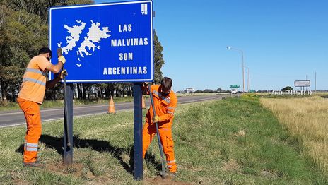 Colocarán carteles sobre las Islas Malvinas en todos los edificios públicos y parques provinciales Colocarán carteles sobre las Islas Malvinas en todos los edificios públicos y parques provinciales